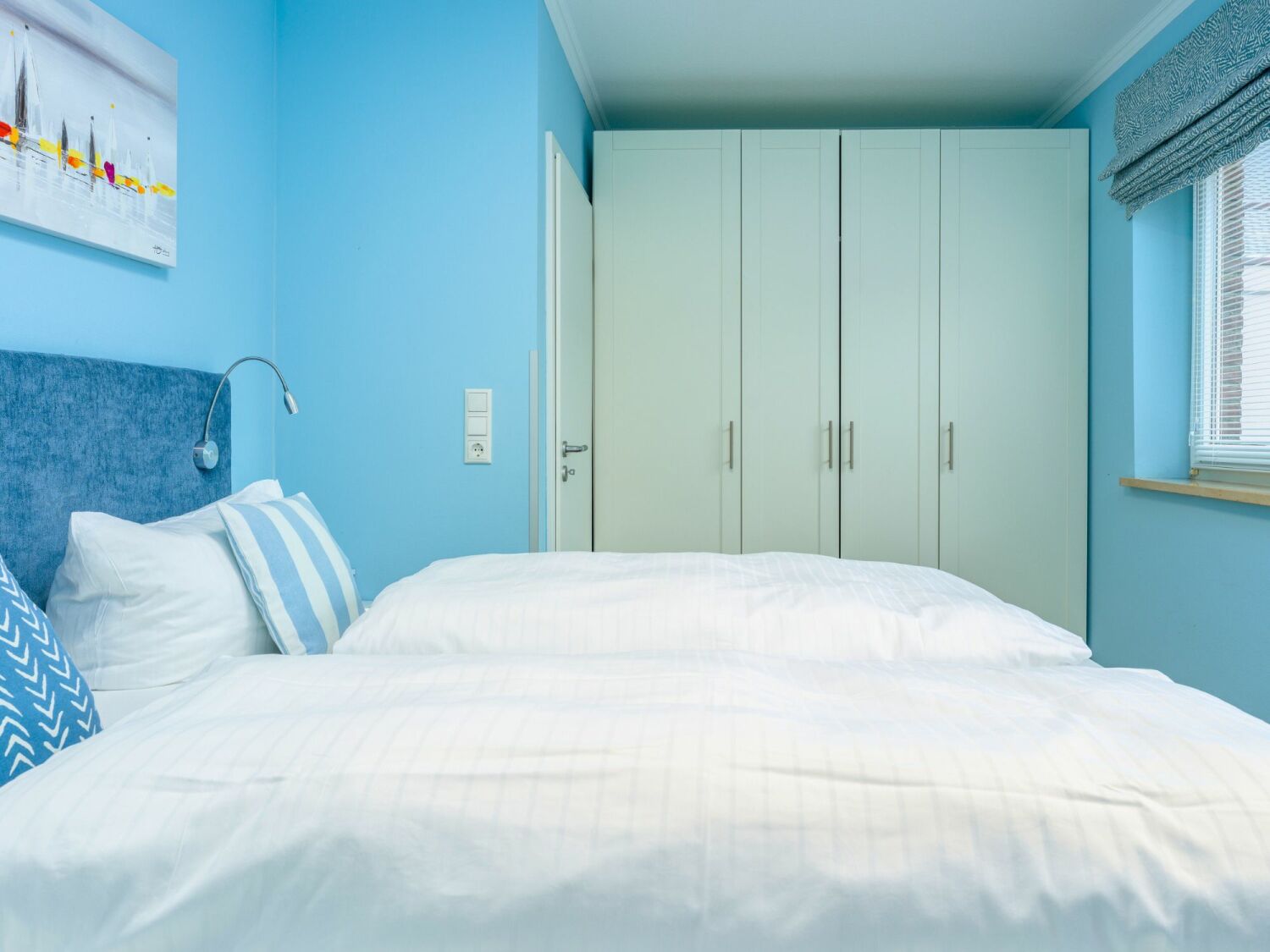 Westerland Fewo See-Lün_Schlafzimmer-Stauraum.jpg