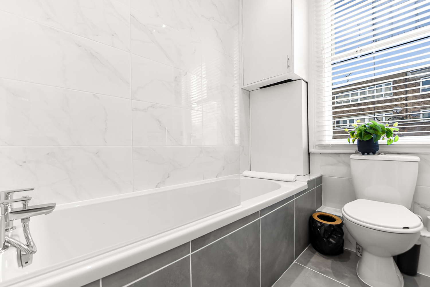 24. Star Road 70C.jpg