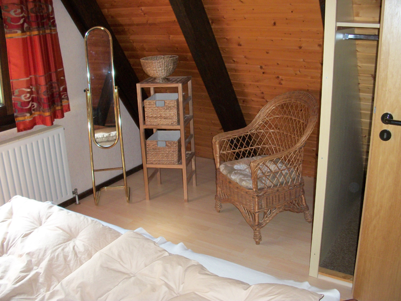 Haus Kirschblüte Schlafzimmer 1- - Kopie - Kopie.JPG