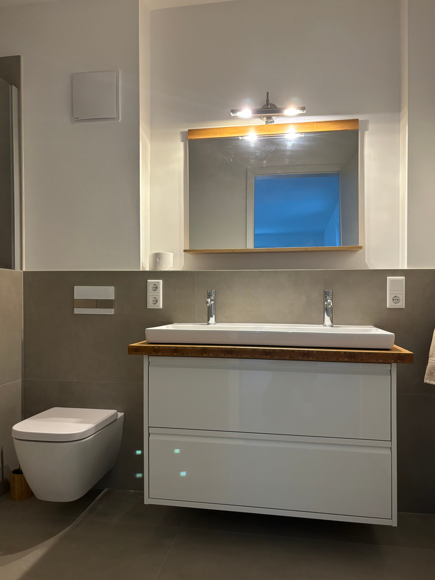 2025-02-28 17.12.16.jpg