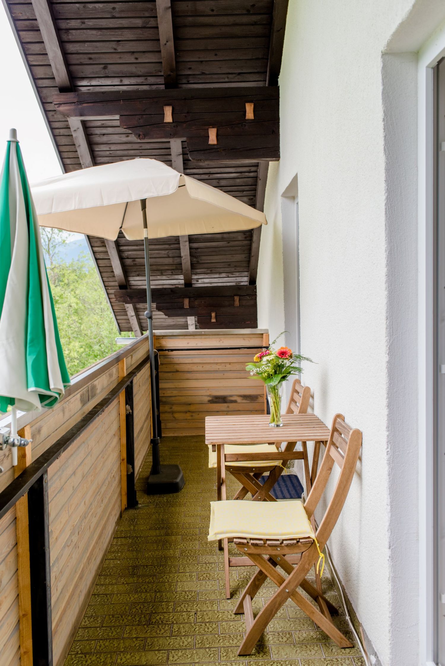 Balkon der Wohnung 2 im OG vom Ferienhaus Mountain View in Spital am Pyhrn.jpg