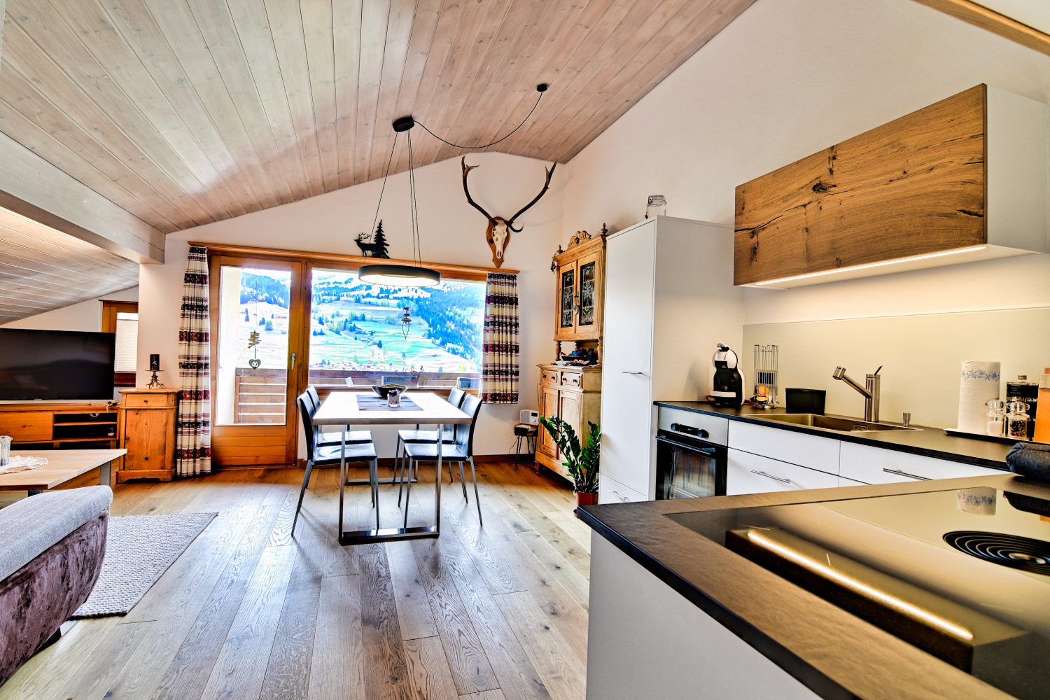 Esszimmer, Küche-1.jpg