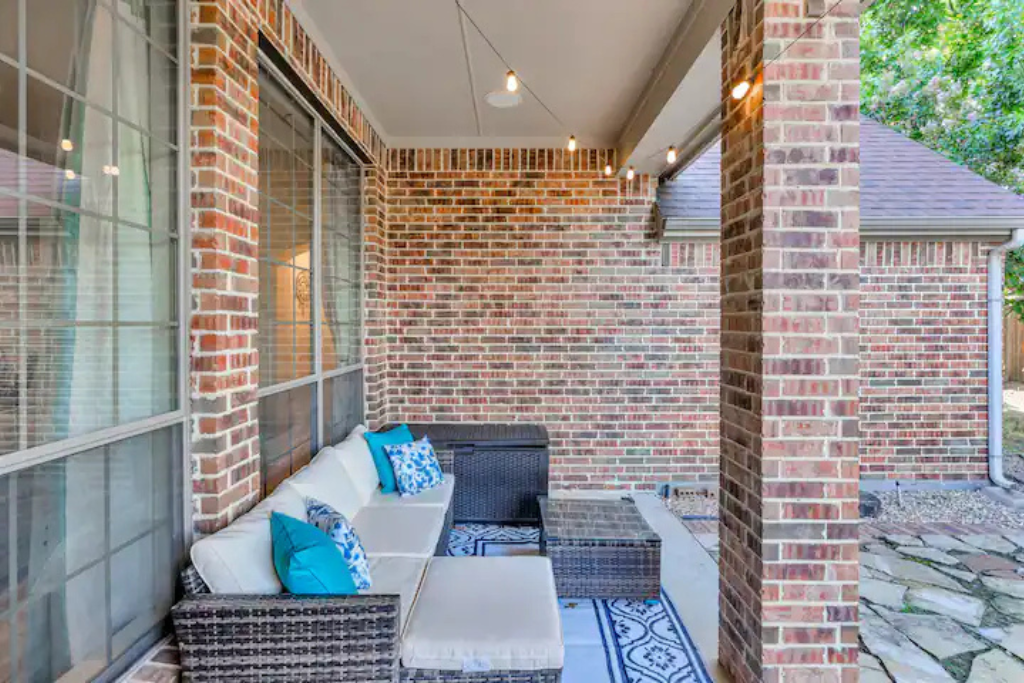 Larreta Airbnb pics  (2).png