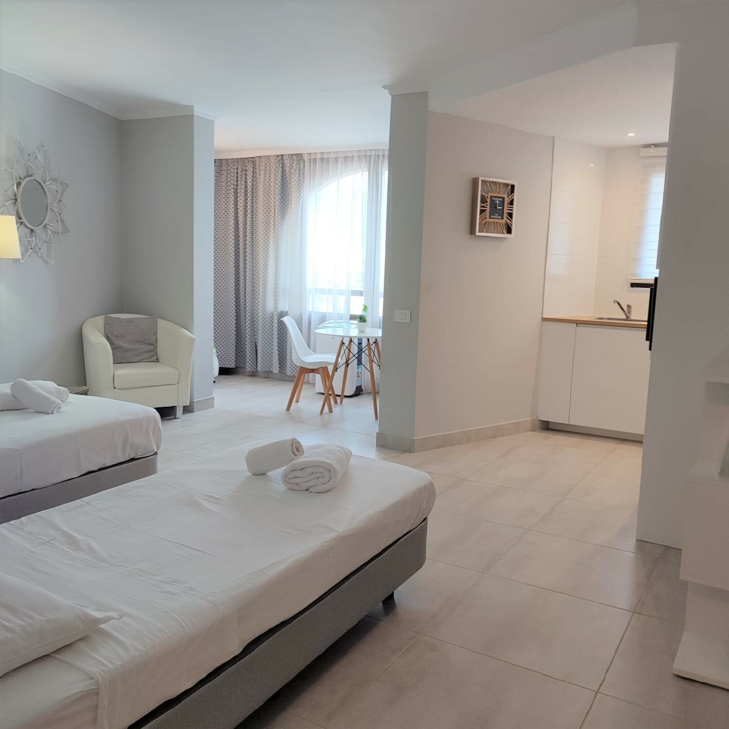 PHOTO-2022-04-13-12-36-07 (3).jpg