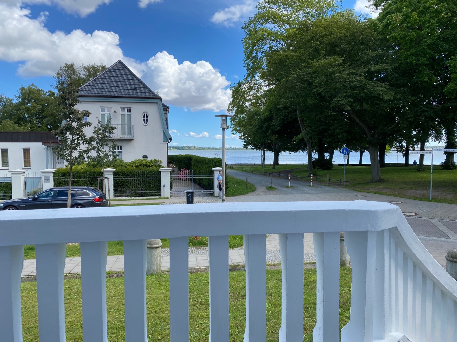 GH 14 1.3 Ausblick Balkon.jpg