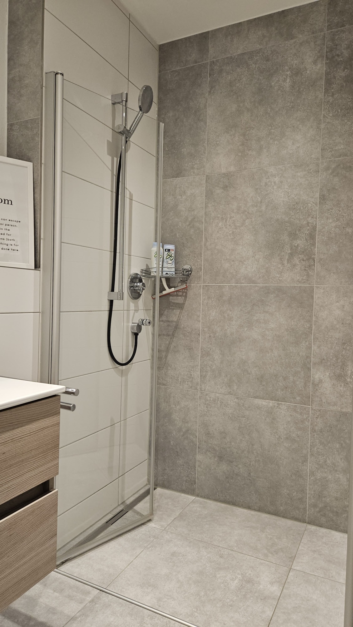 WhatsApp Image 2025-02-16 at 22.38.14 (2).jpeg