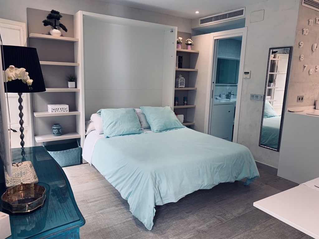 VISTA CAMA Y BANO.jpg