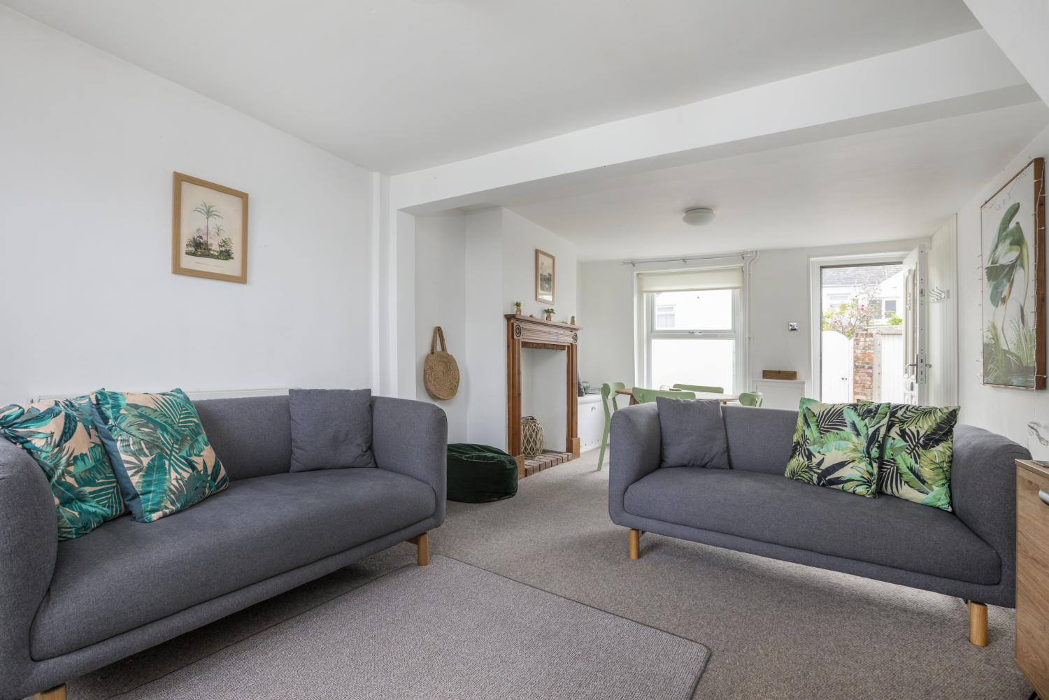 Living room looking to dining area.jpg