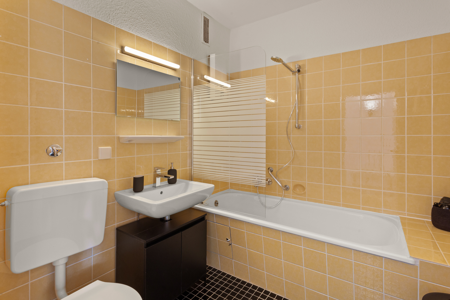 240208 low resolution-03.jpg