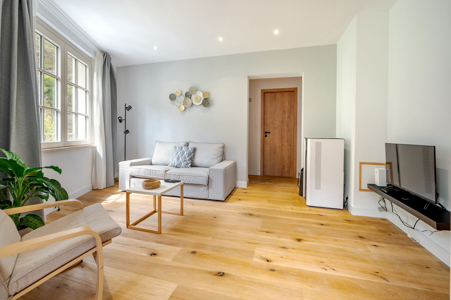 LRoOur-10-02 (1).jpg