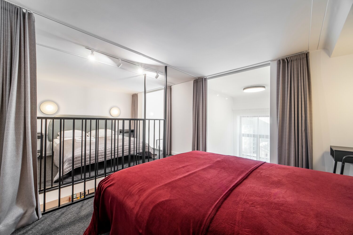 owl jazz apartments kaunas.jpg