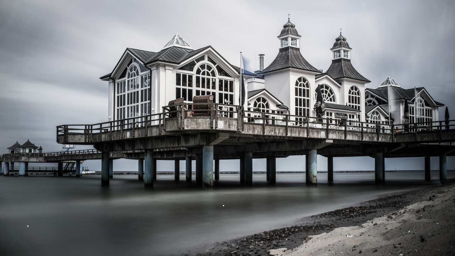 8_Binz Seebrücke_0_Steg.jpg