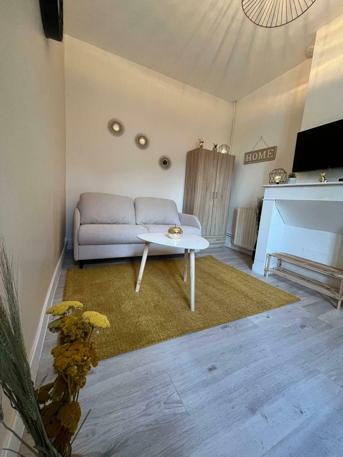 0b28599e2ba4775e71615e784ea3a10b14ca9ca80cfdd2496310e9aac79d6229 (1).jpg