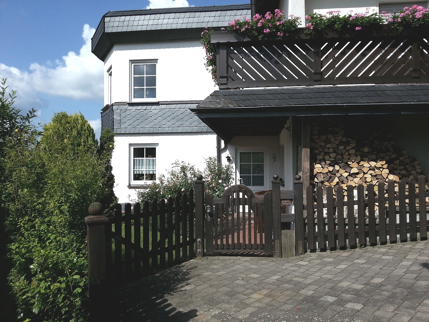 Eingang FewoLuge.jpg