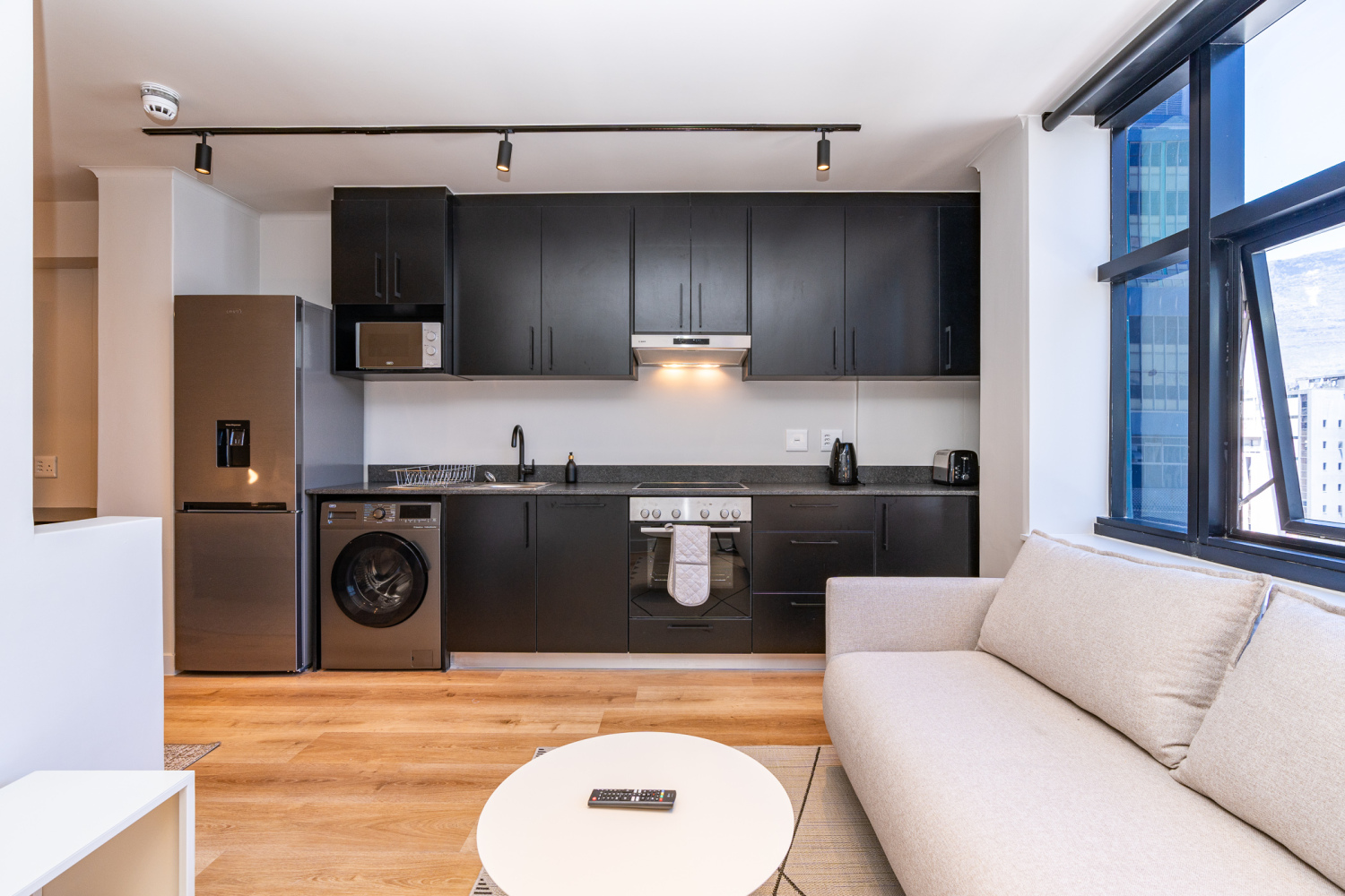 1006 The Tokyo-3 - Copy.jpg