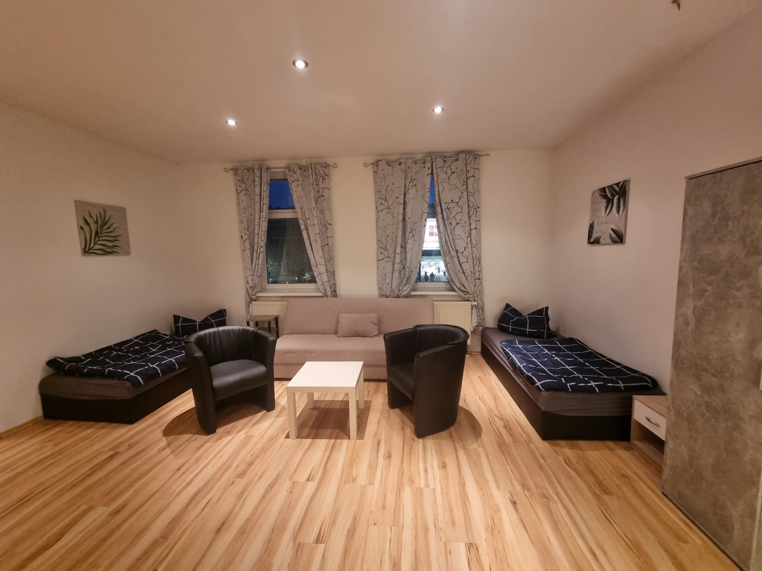 WhatsApp Image 2025-03-22 at 13.07.19 (1).jpeg