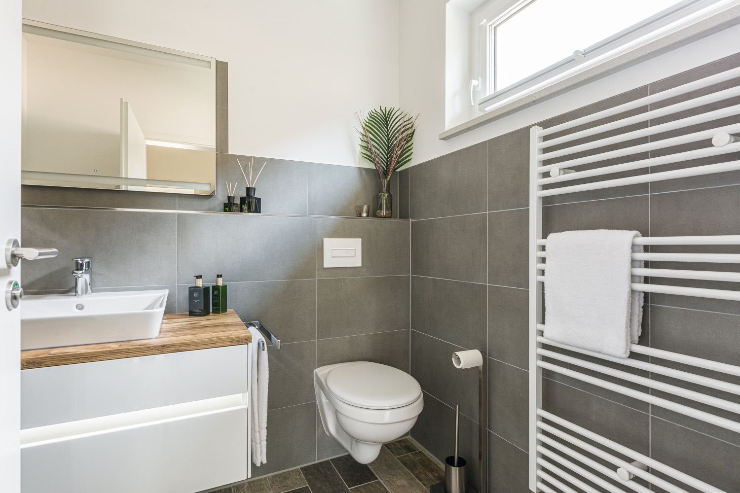 ©Friederike Hegner-2020-Naturundferienpark-Altdorfersee-Haus Eisvogel-12 2.jpg