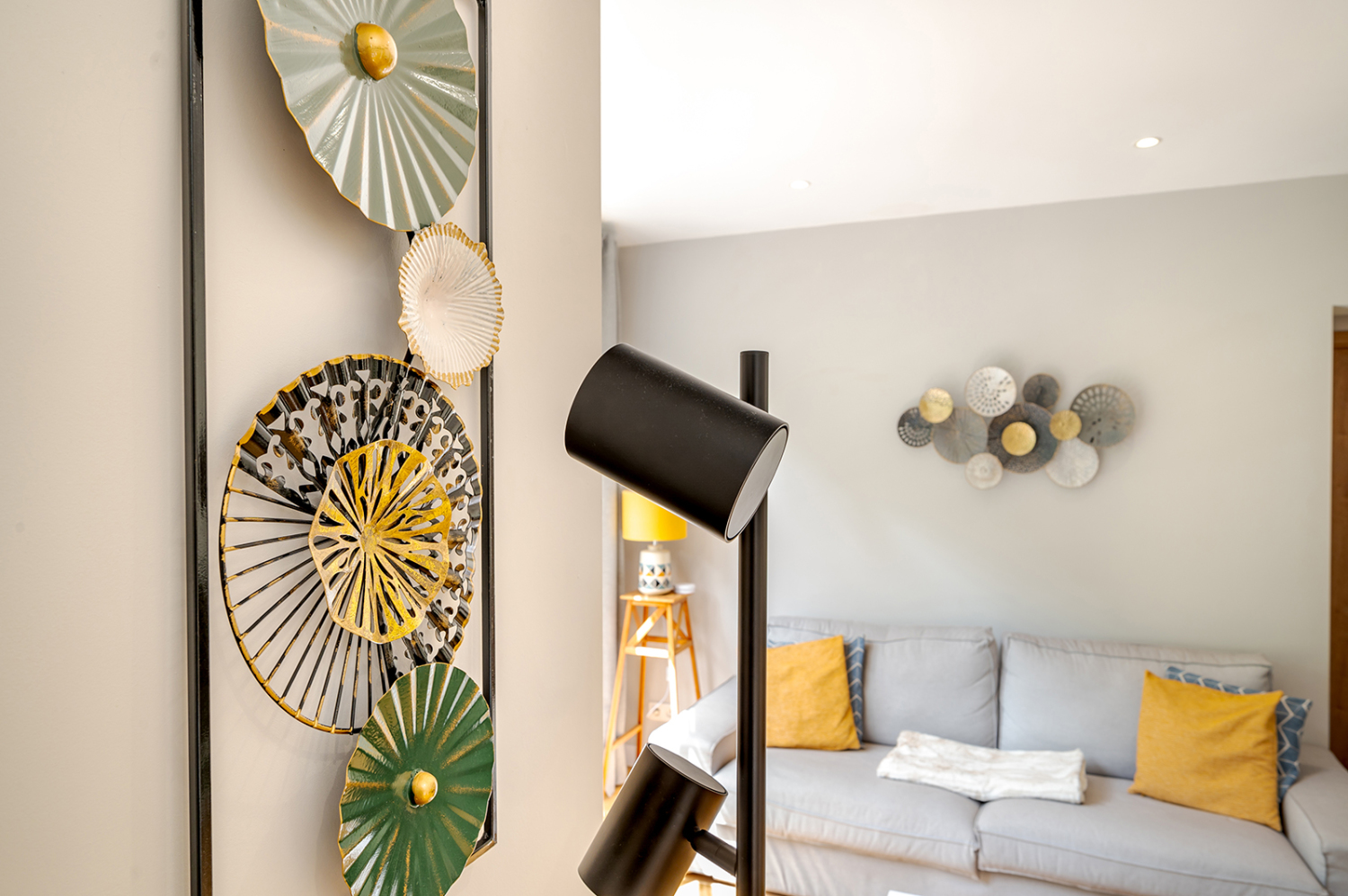 LROOur-10-01 (29).jpg