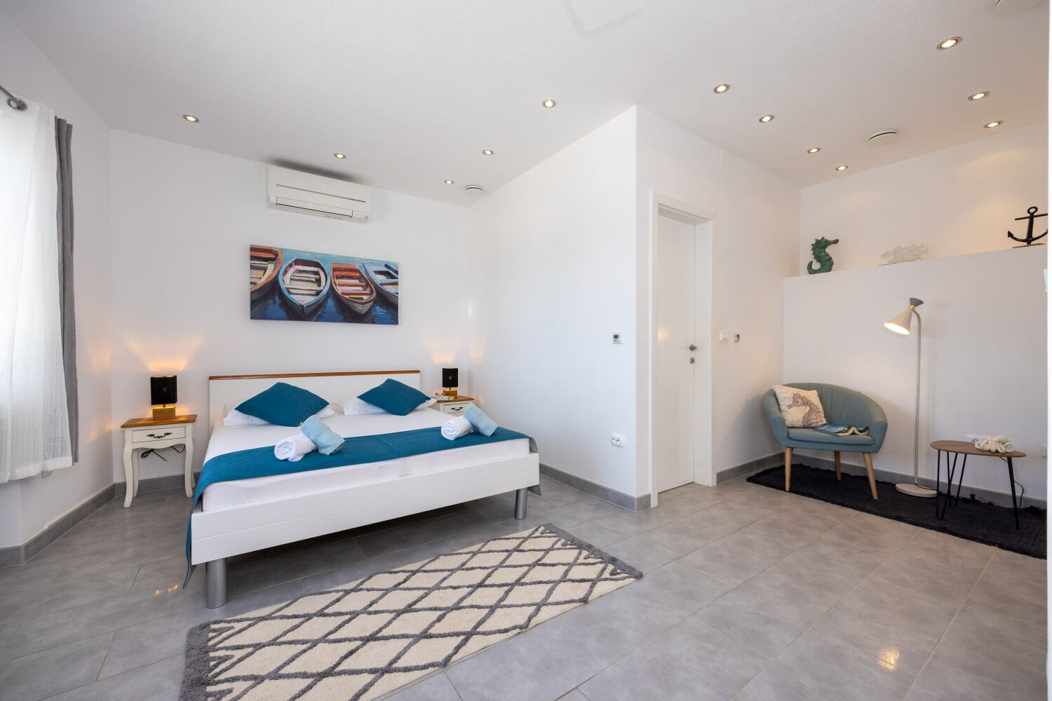 5_a22_bedroom1_2d - tiny.jpg