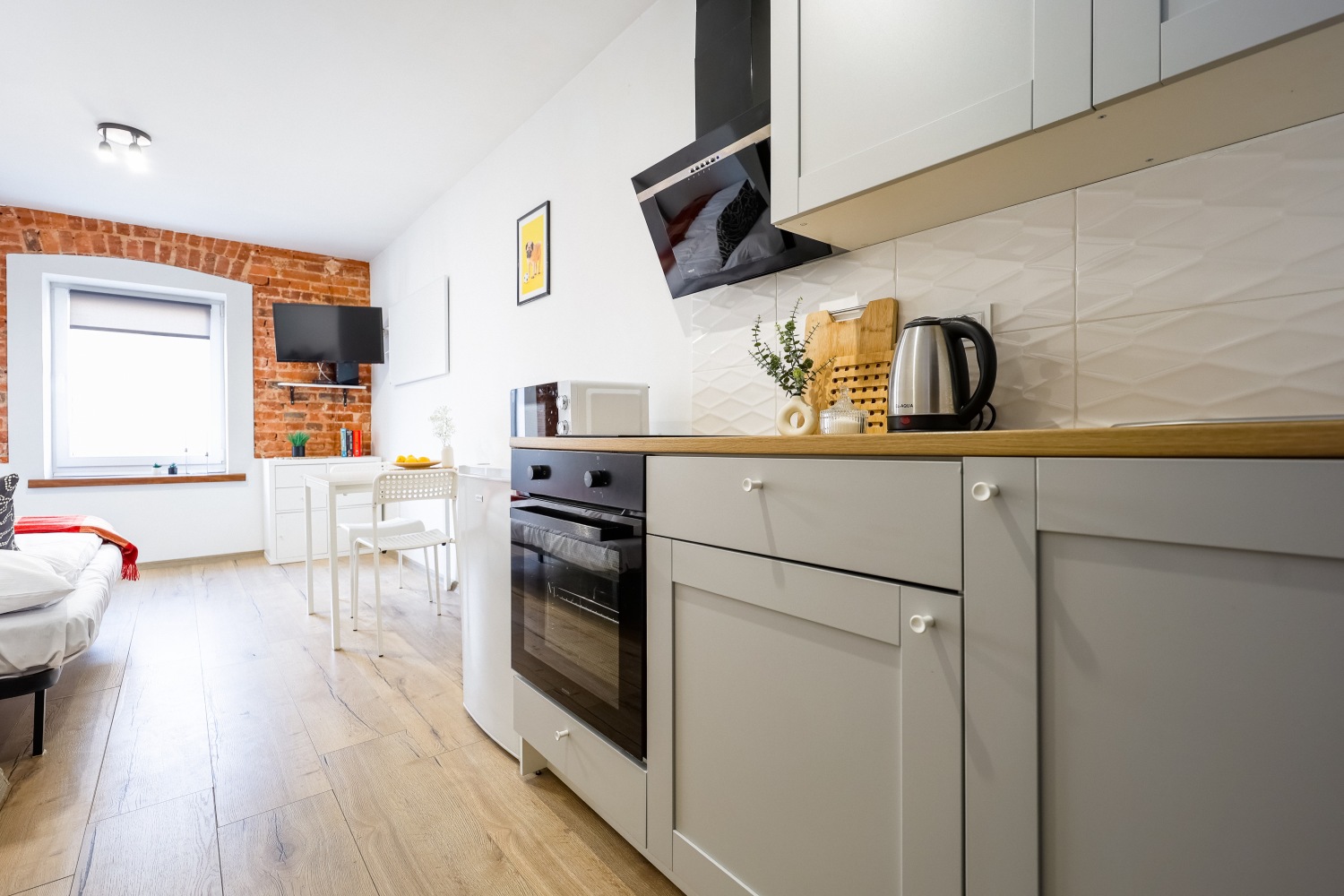 wejście i widok na mieszkanie Łódź nawrot 55 centrum.jpg