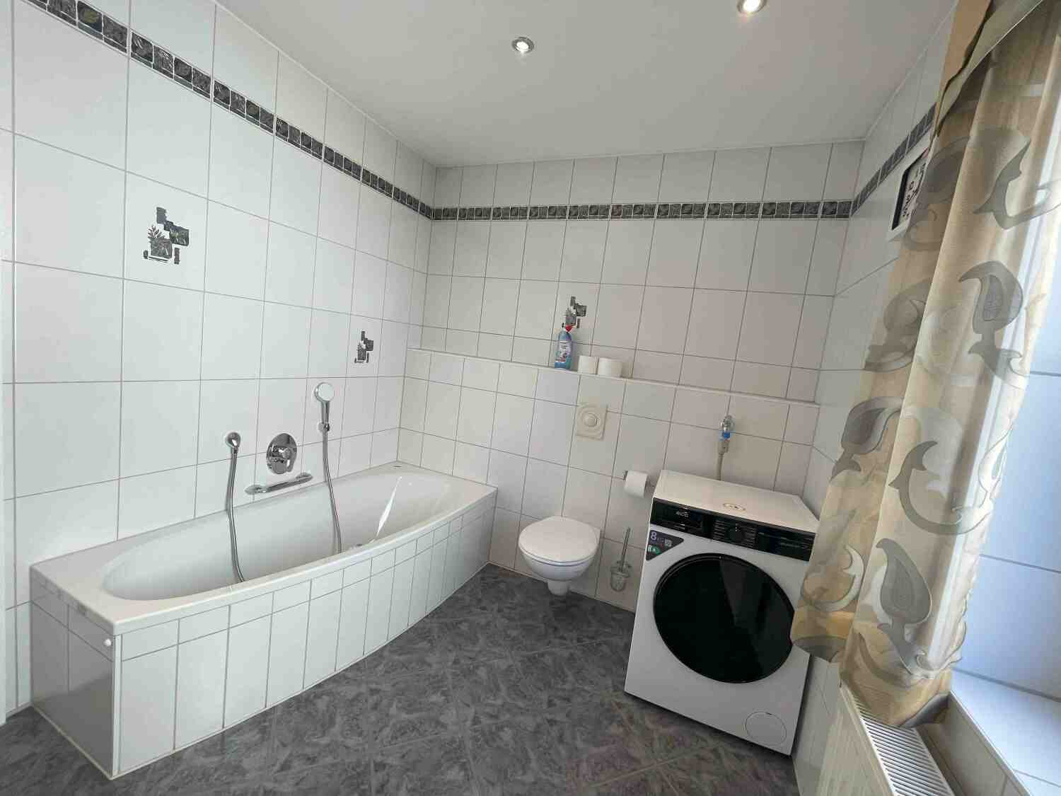 SAD241_(EG) Wackersdorfer Straß 38, 92421 Schwandorf (10).jpg