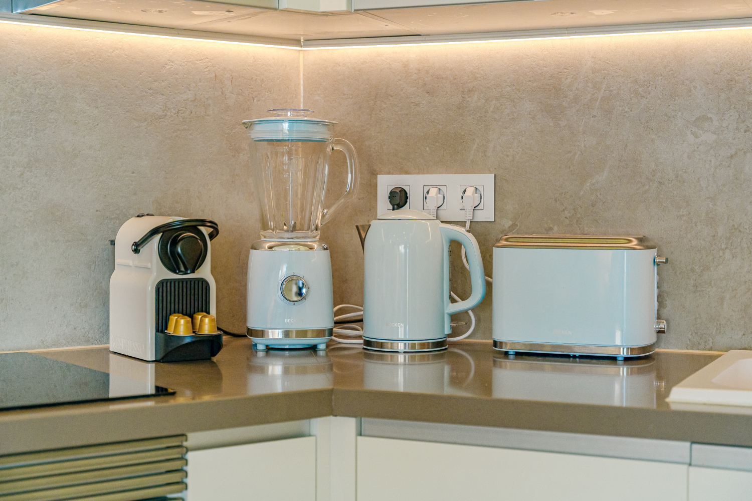 20250707 - 25 - Mi Paraiso - Lucinda - Ocean Garden 807 - FV +20detalles+sky-34.jpg