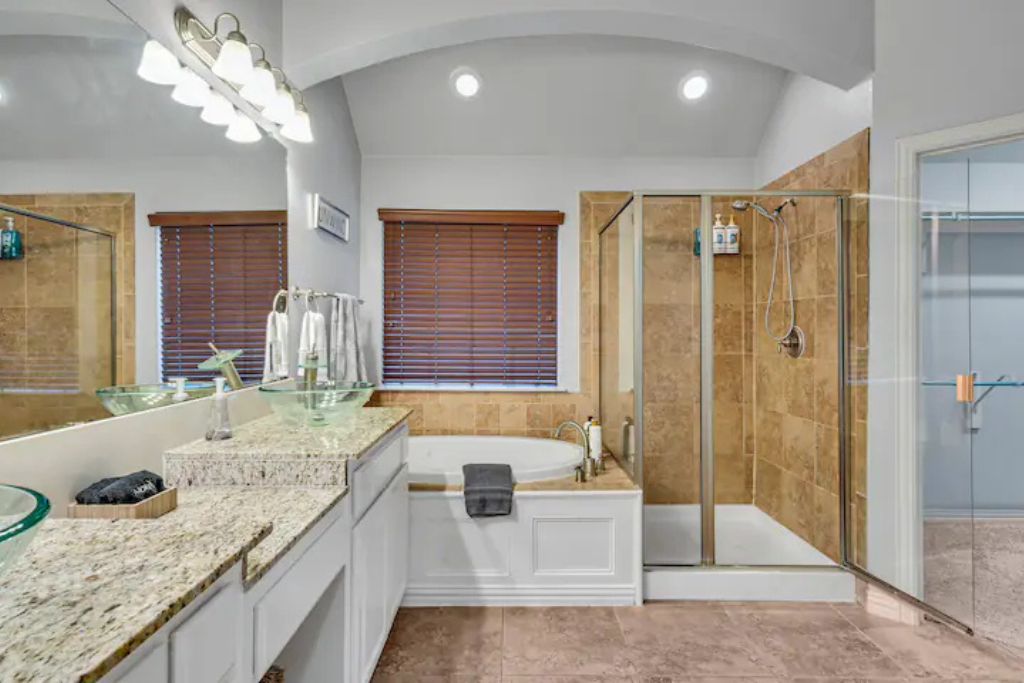 Larreta Airbnb pics  (1).png