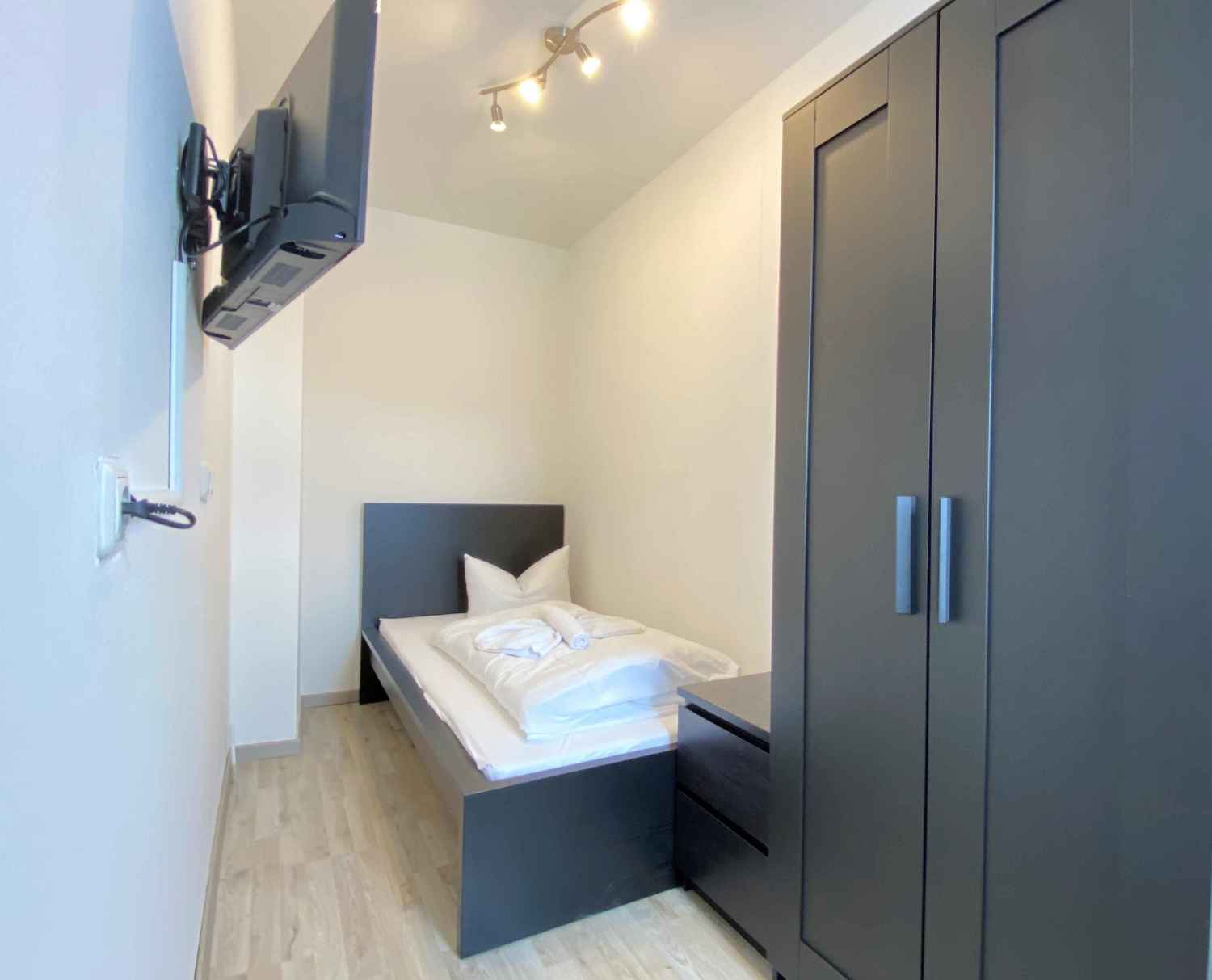 SAD202_(2. OG) Sonnenhöhe 10, 92421 Schwandorf (11).jpg