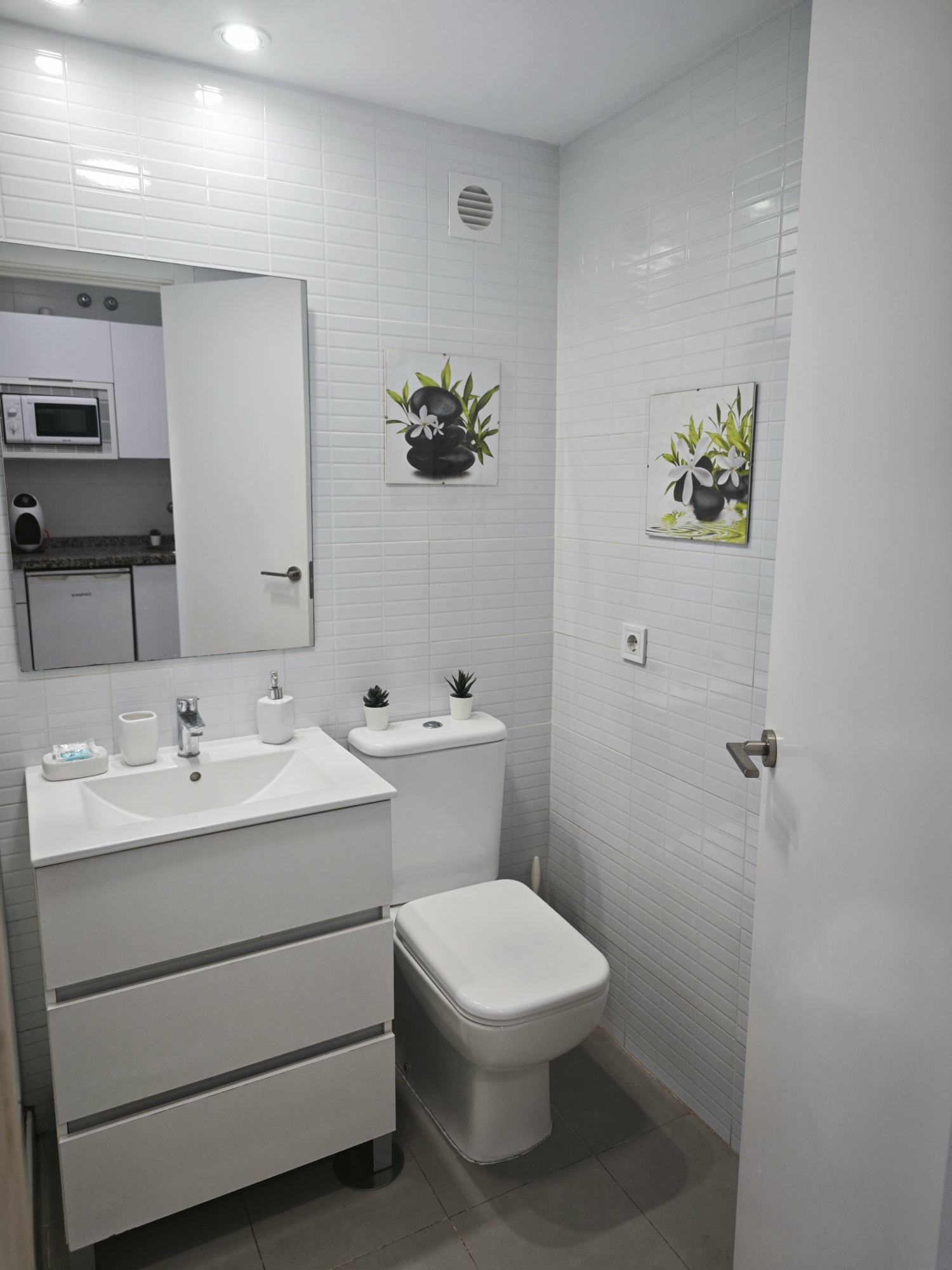 Baño ppal 616-2.jpg