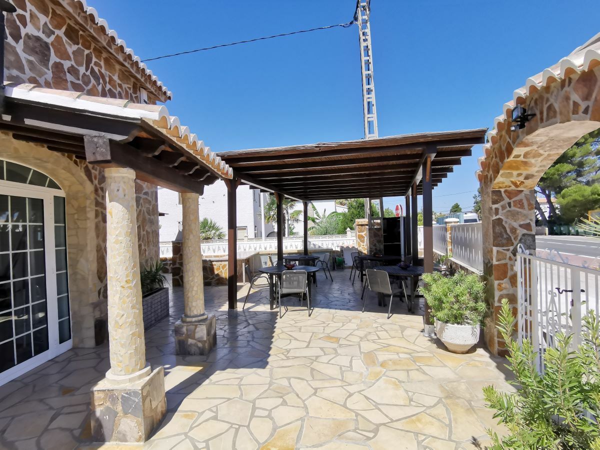 Residencia Thomas Terrasse für Verantstaltungen.jpg