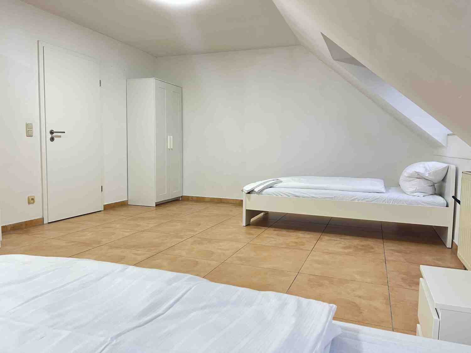 SWF112_(DG) Neue Amberger Straße 24, 92521 Schwarzenfeld (4).jpg