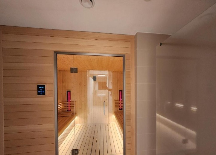sauna 2.jpg