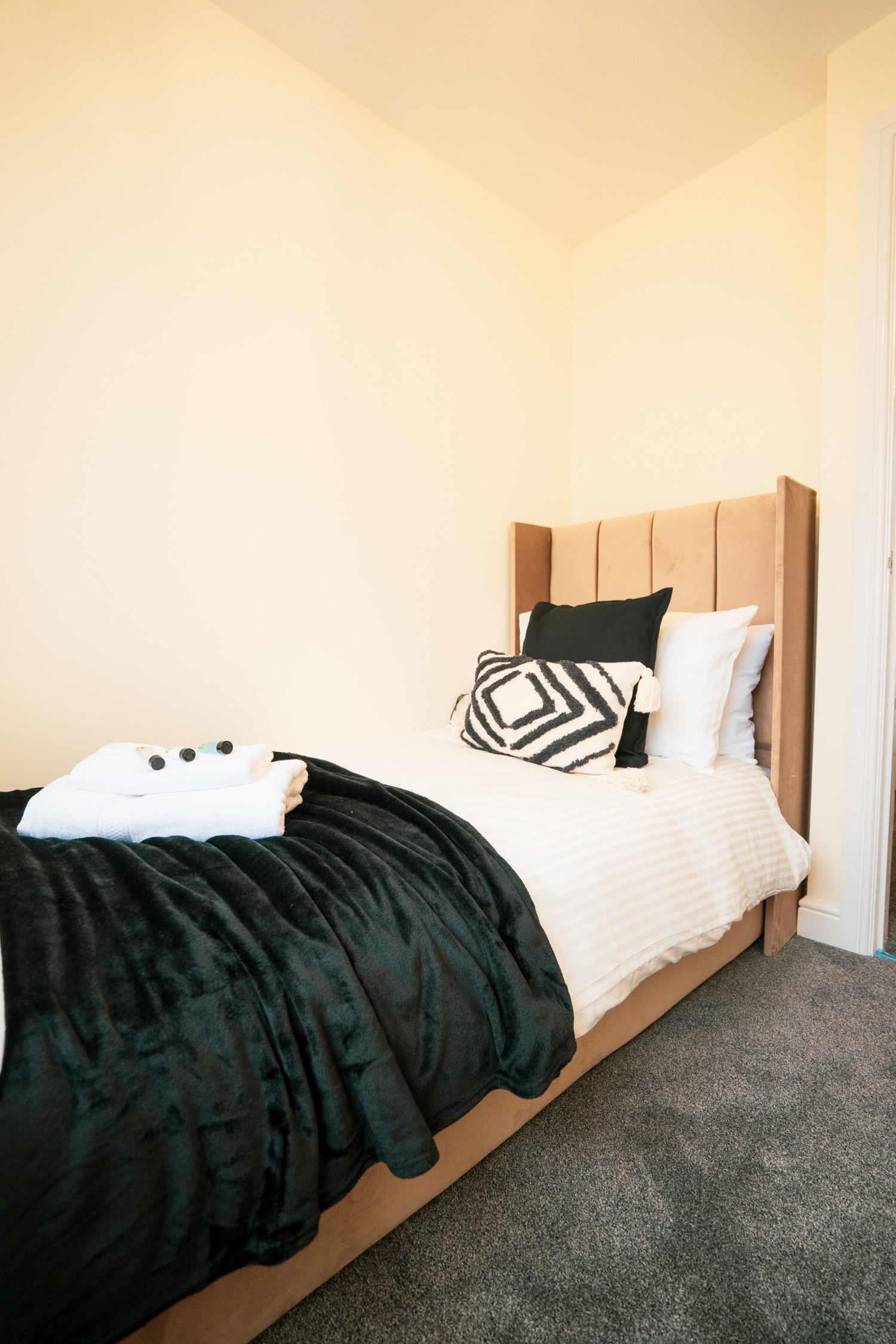 Alaa - 42 Oak Tree Drive Photos (100 of 238).jpg