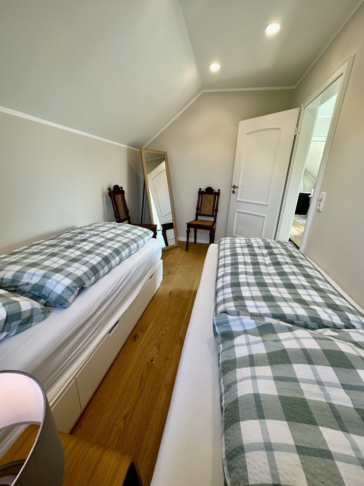 Schlafzimmer OG 2.jpeg