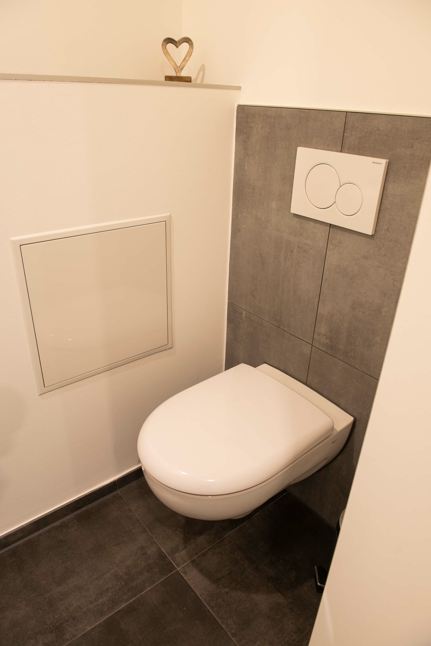 WC großes Badezimmer.jpeg