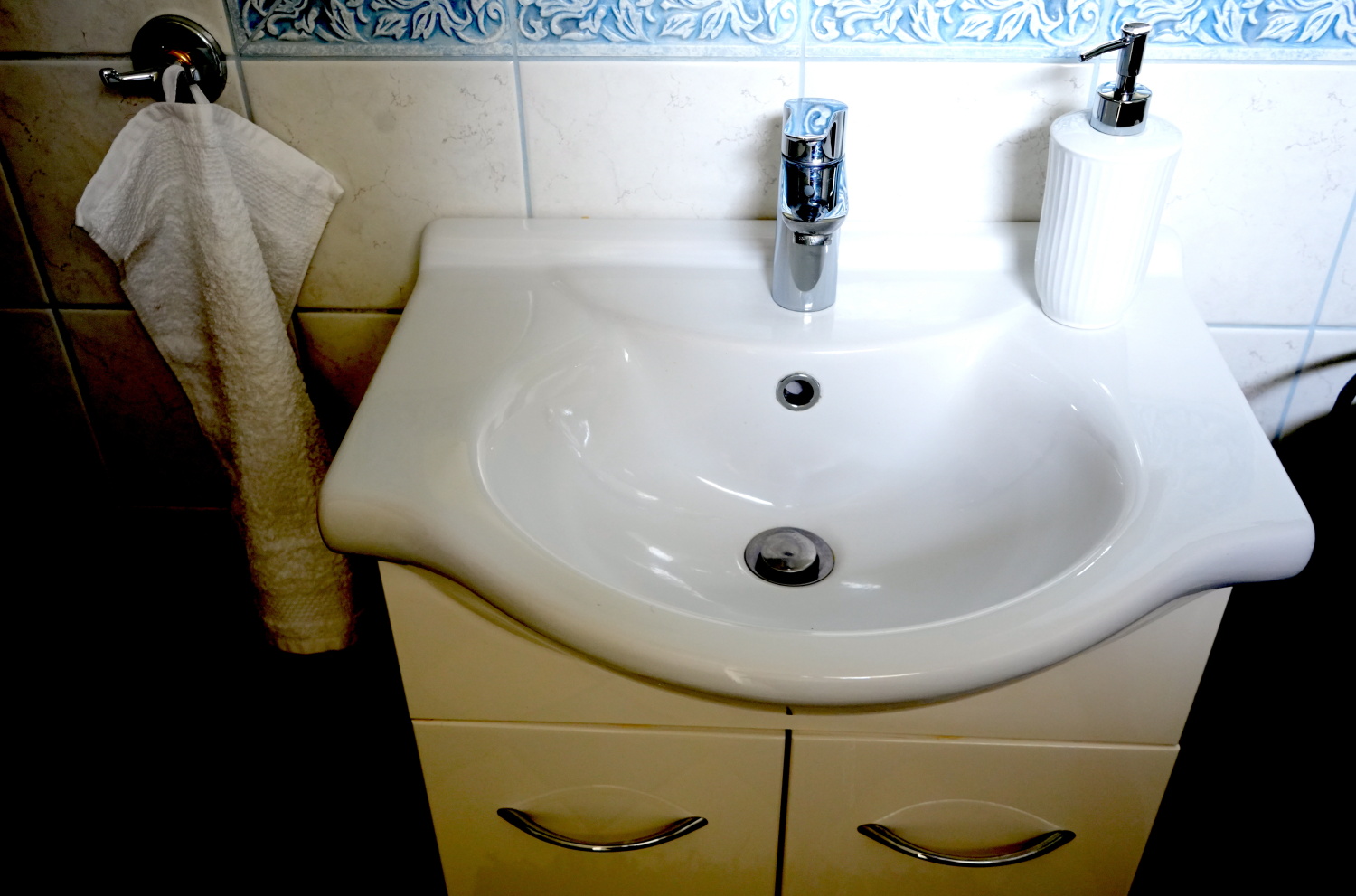 Badezimmer klein02.JPG