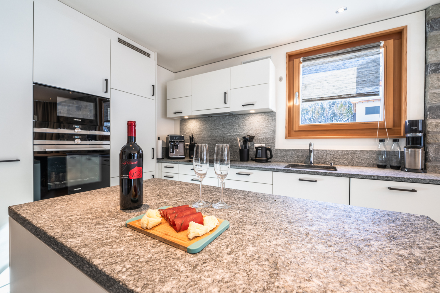 08. November 2023_Untere Gasse 10_@frederik_kalbermatten_101-HDR.jpg