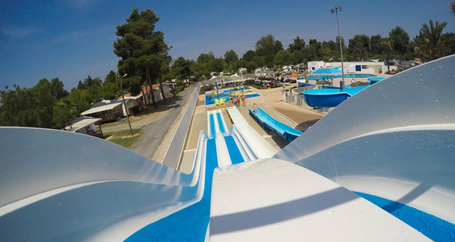 Toboggans aquatiques.jpg