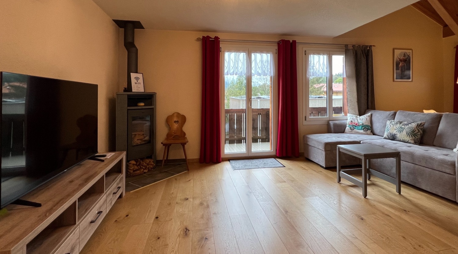 Wohnzimmer Fenster.jpeg