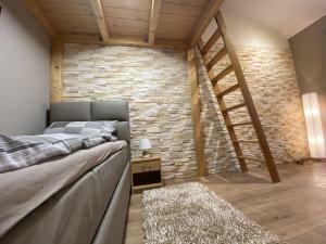 WA301_Am Brückelsee 30, 92442 Wackersdorf (8).jpg