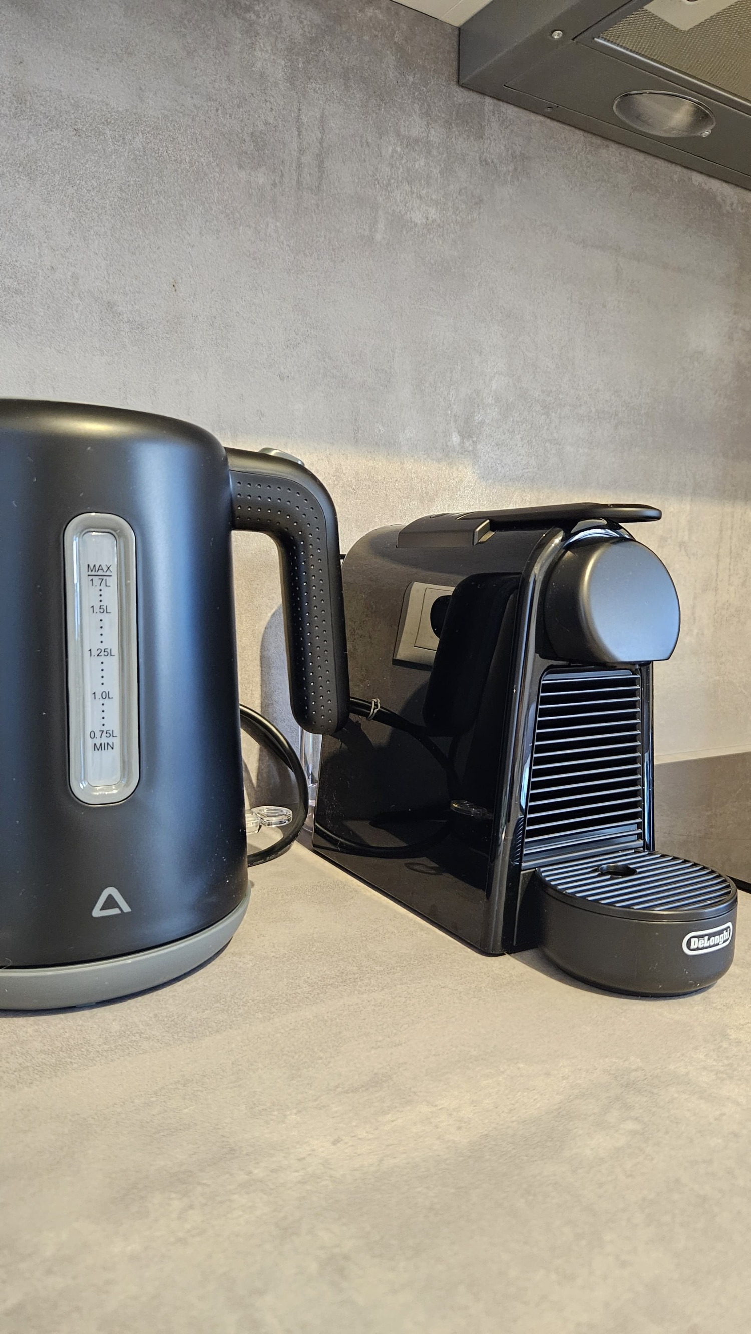 WhatsApp Image 2025-02-16 at 22.38.09 (2).jpeg