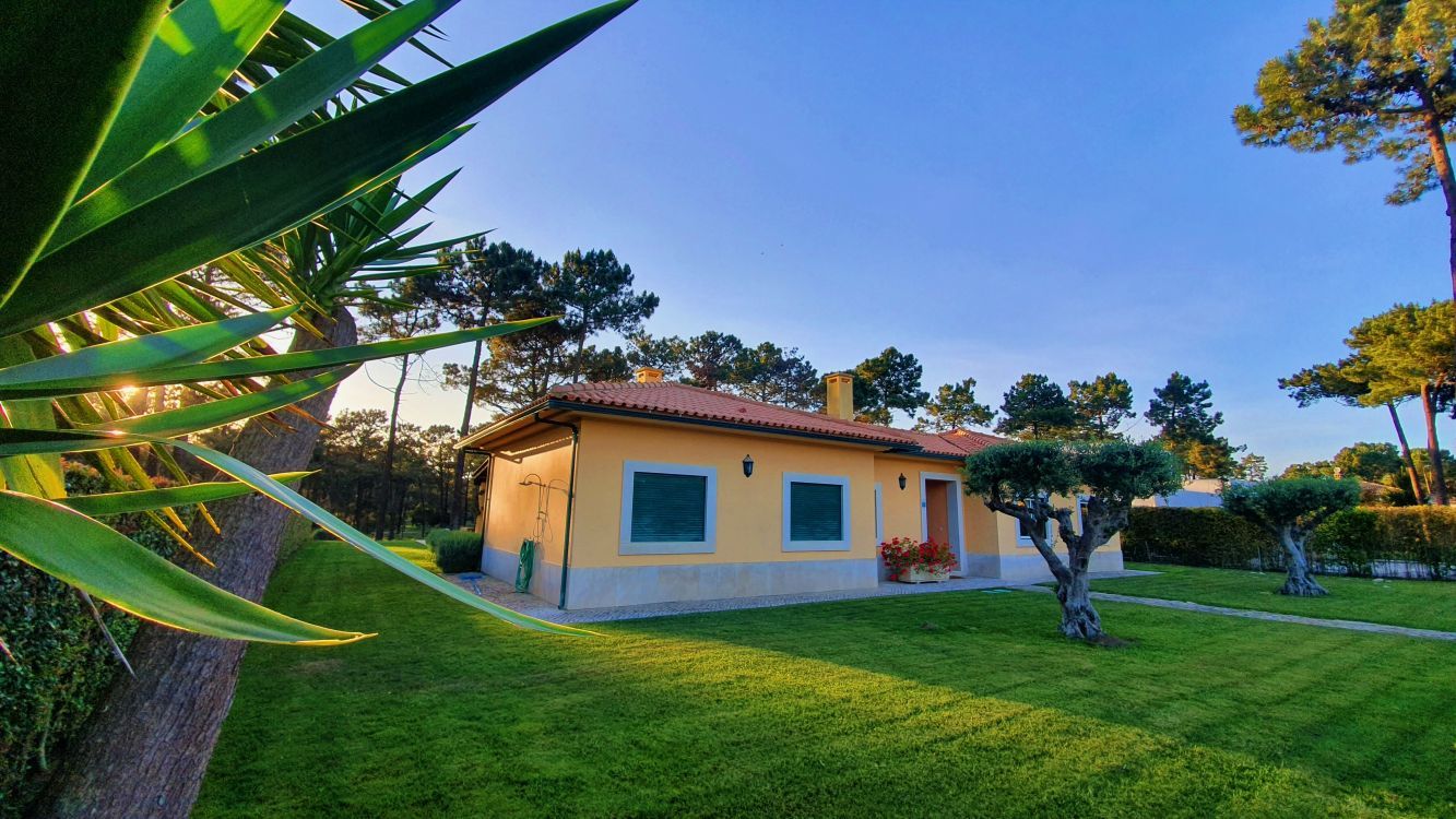 Lisbon Beach Villas Villa 18 Lovely 4 bedroom holiday villa in golf