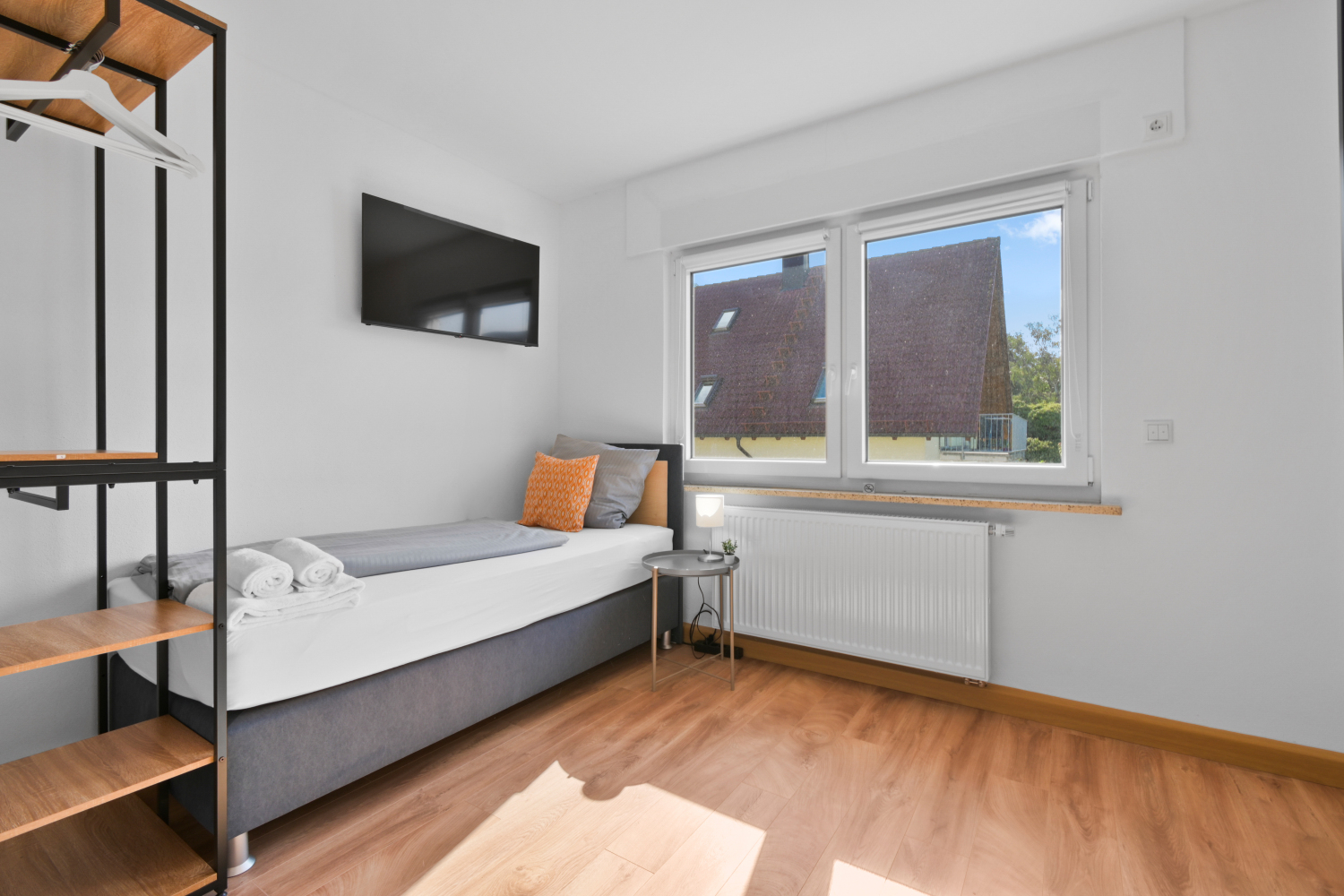 16-Schlafzimmer OG.jpg