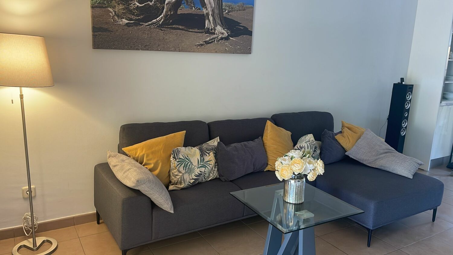 24-09-27 VF 44 Wohnzimmer Ersatz Chouch.jpeg