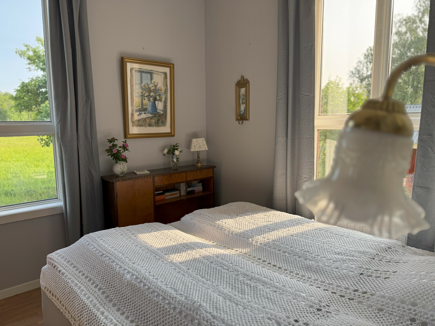 Animskog Kyrkskola Lindeskog Master Bedroom 3.jpeg