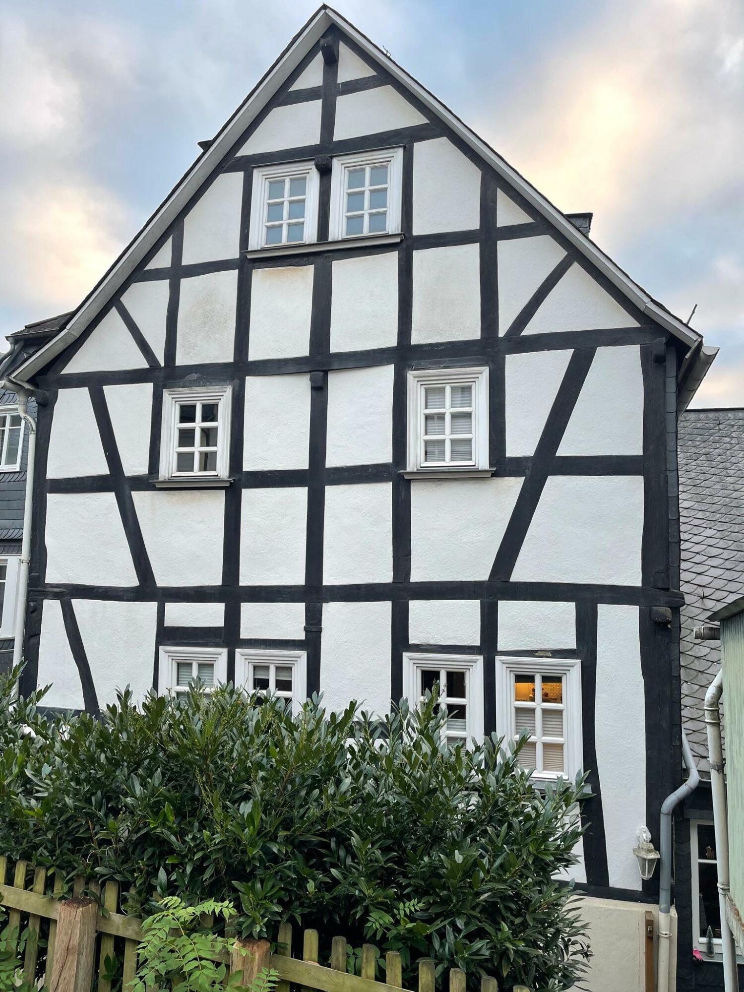 Haus Rückansicht.jpeg