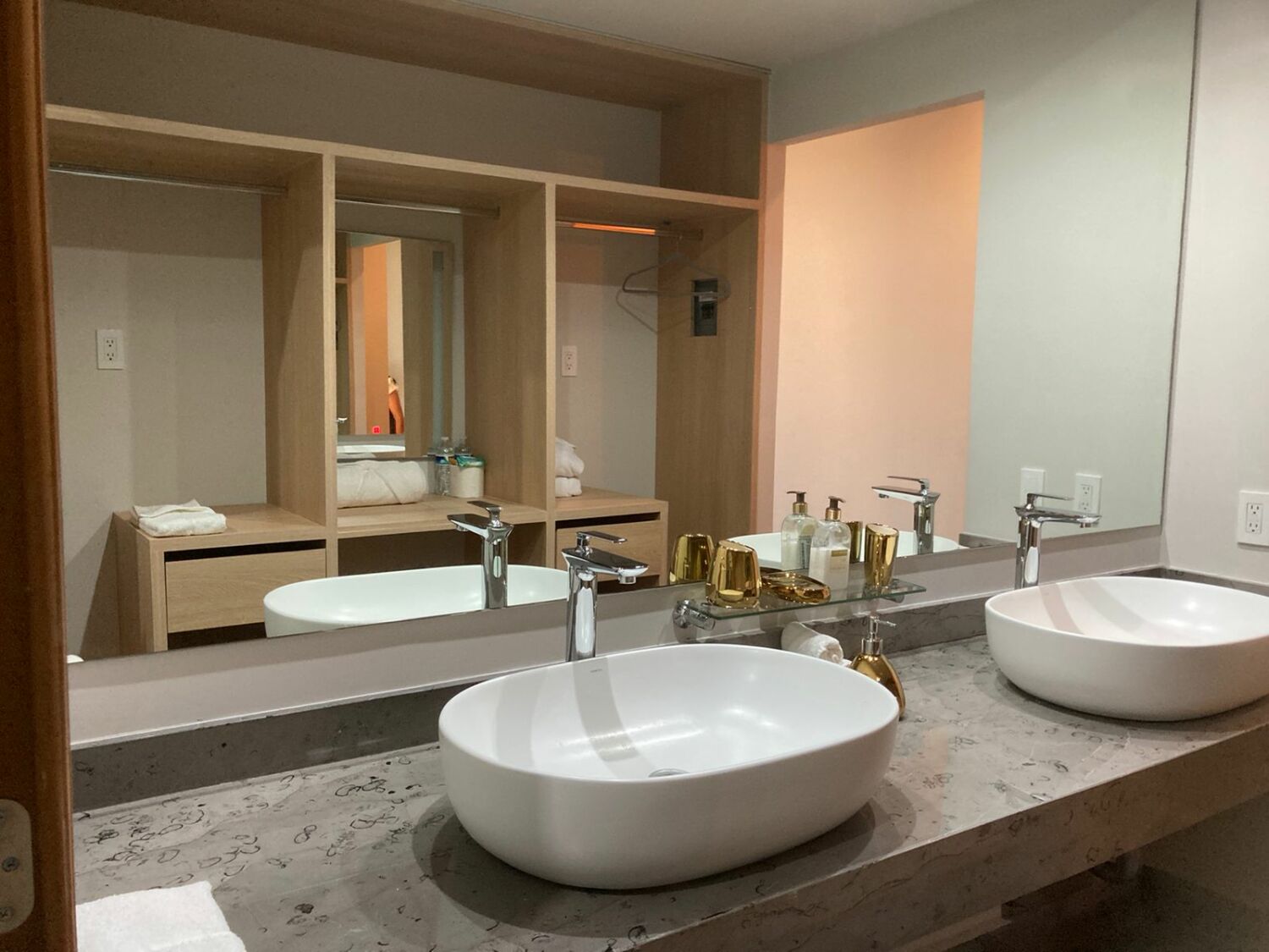 WhatsApp Image 2022-09-20 at 9.24.50 PM.jpeg