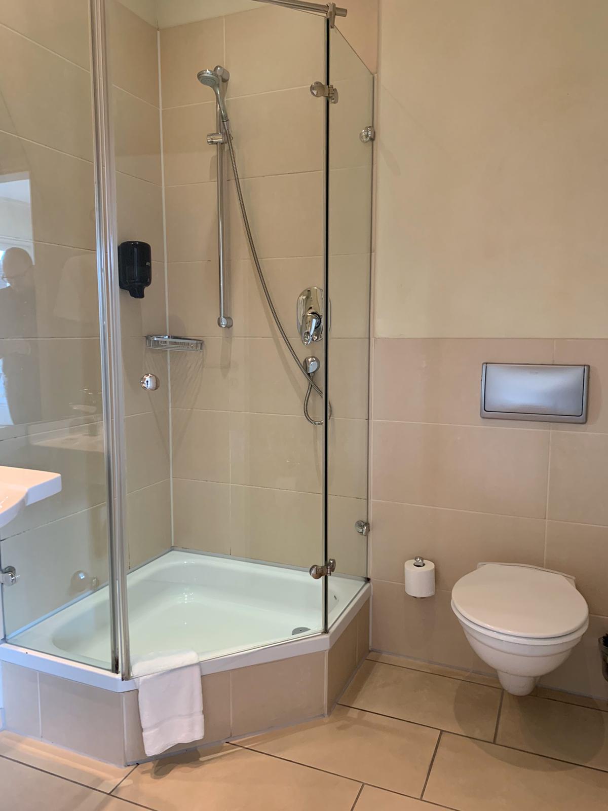 WhatsApp Image 2020-02-13 at 11.52.23.jpeg