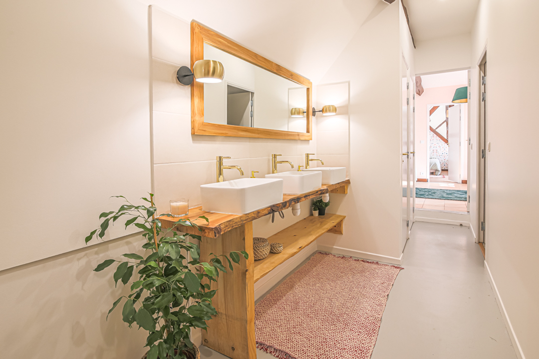 08 - La Kasa Des Bois x1080.jpg