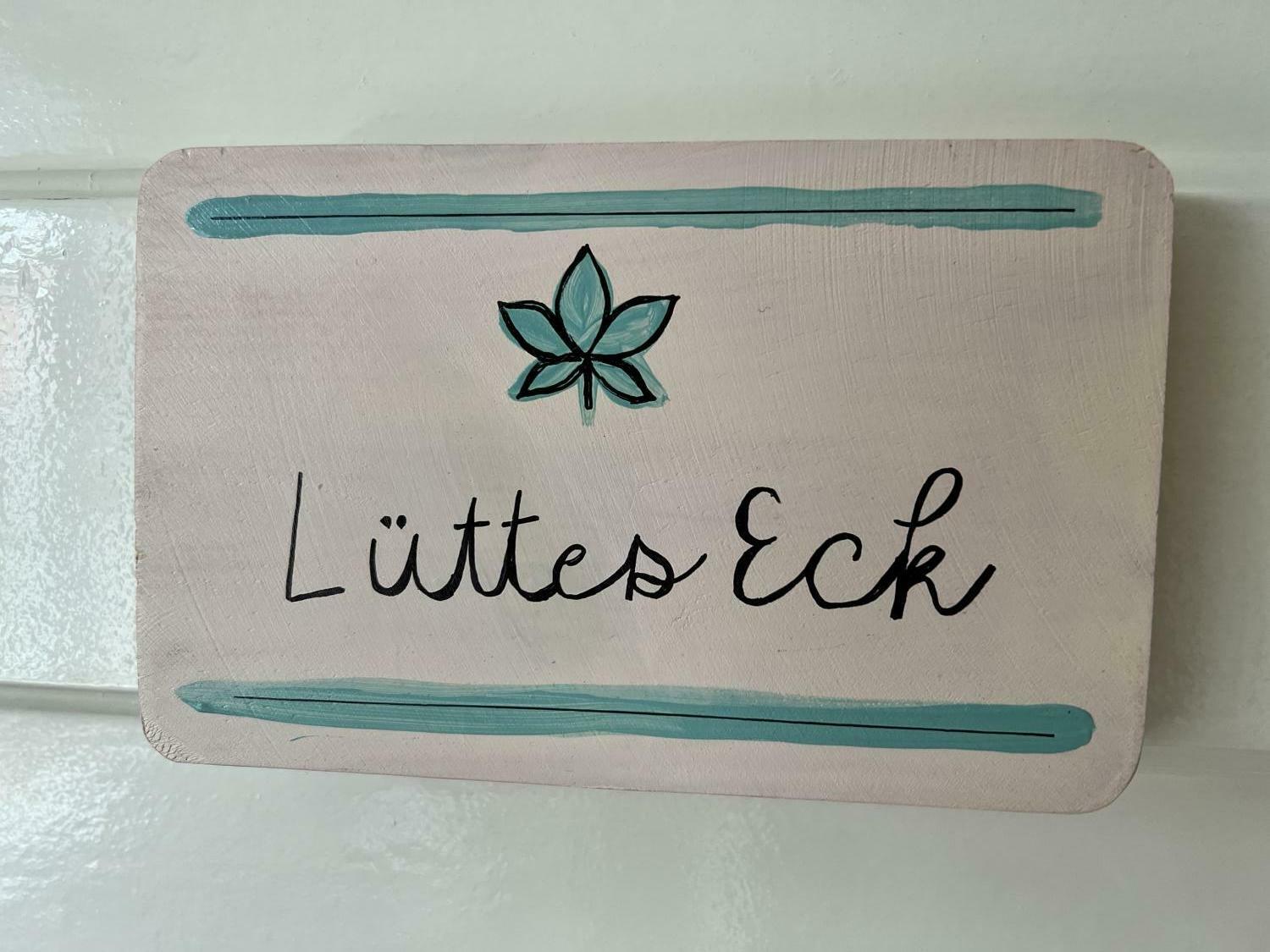 Zimmer-Lüttes-Eck.jpg